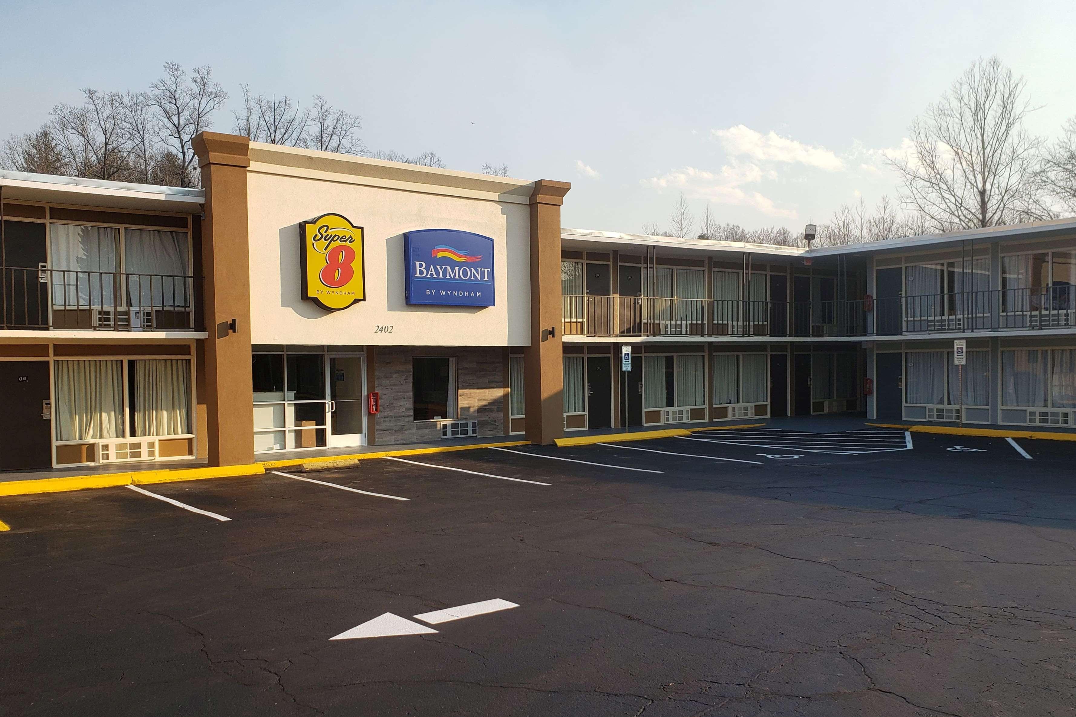 Motel Baymont By Wyndham Morganton Exterior foto